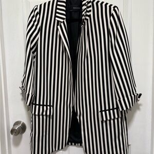 Zara Women's Black and White Striped Blazer